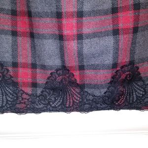 Soft Plaid Wool Short Skirt